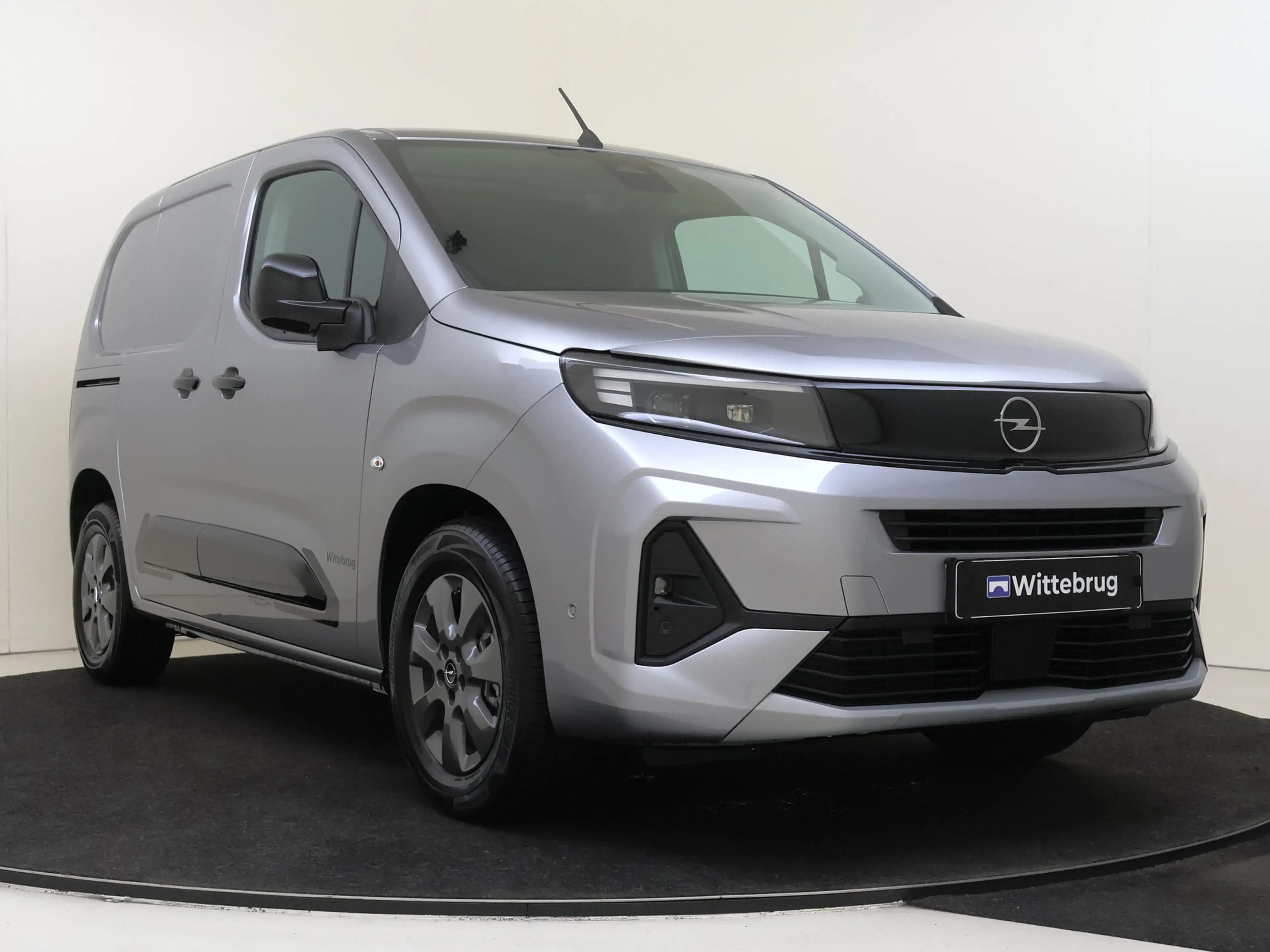 Opel Combo-e Electric 136 L1 Tech 50kWh Compleet ! NRM demo — photo 3
