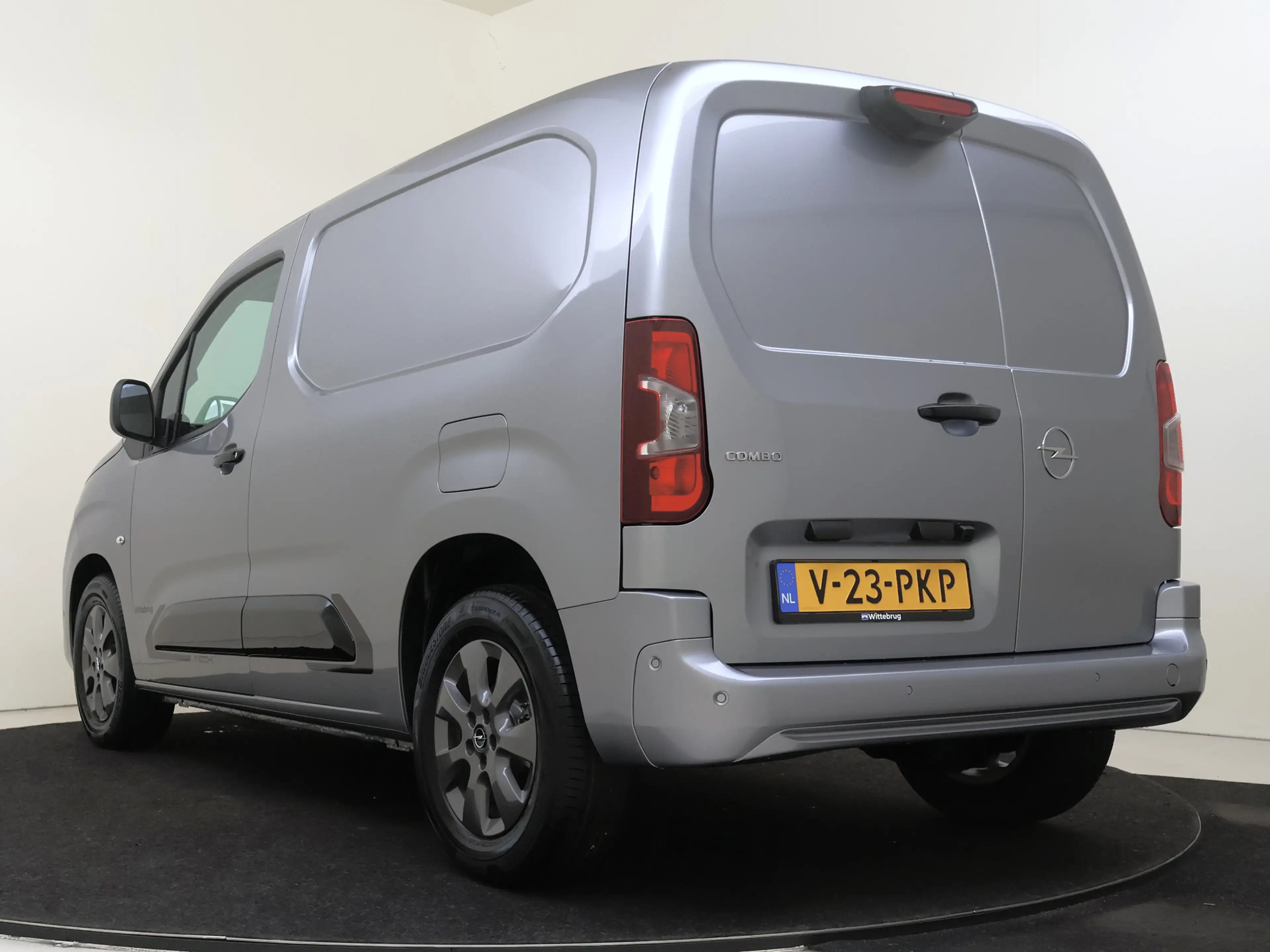 Opel Combo-e Electric 136 L1 Tech 50kWh Compleet ! NRM demo — photo 4