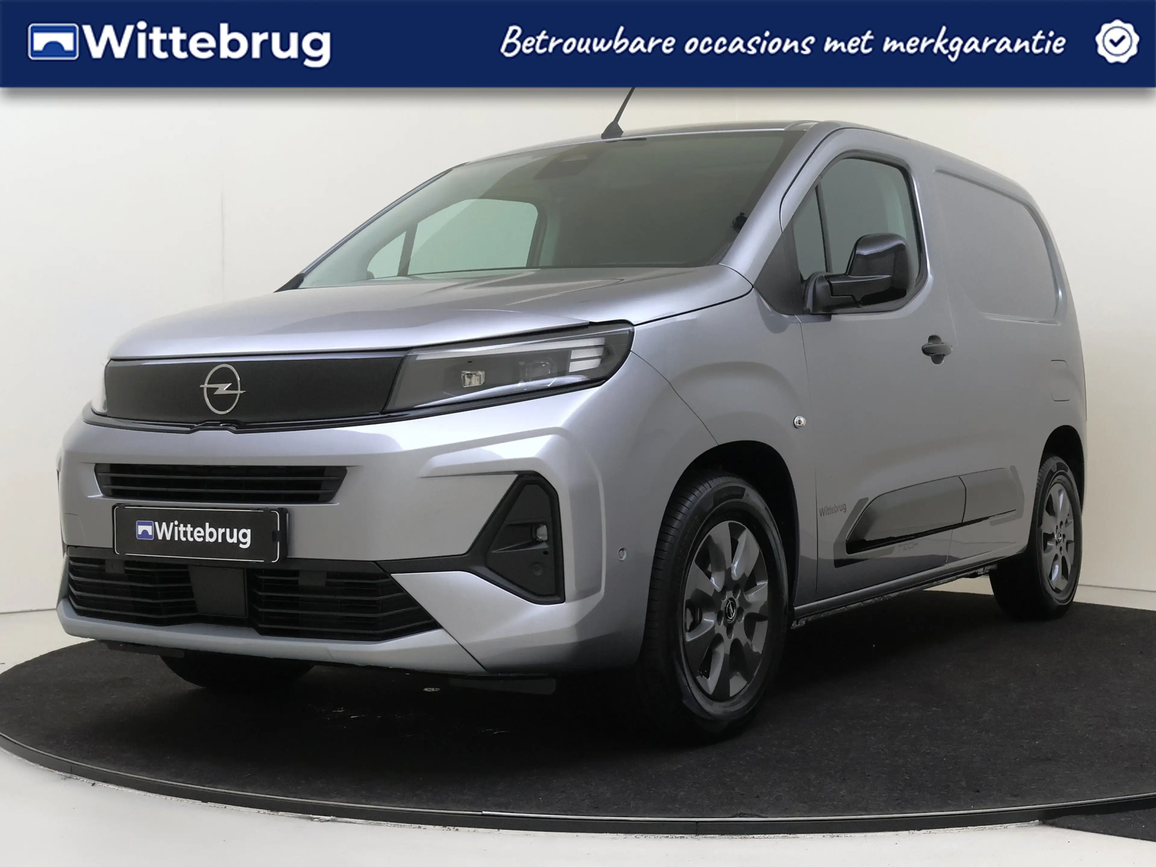 Opel Combo-e Electric 136 L1 Tech 50kWh Compleet ! NRM demo