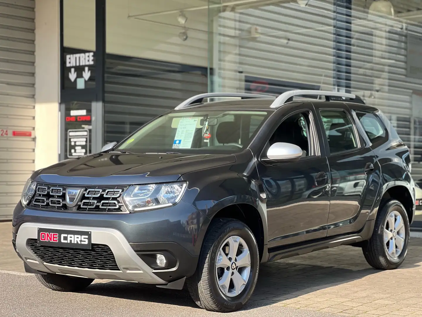 Dacia Duster 1.5 Blue dCi 115cv GPS-CLIM-PDC-JA16-1PROPR-GAR1AN Noir - 1