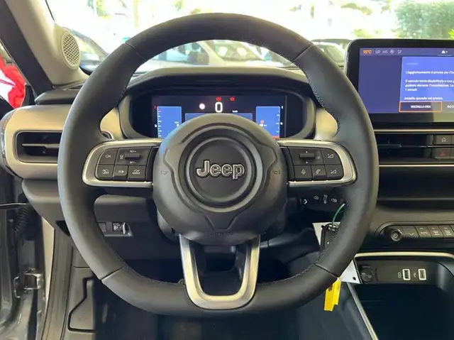Jeep Avenger view 9