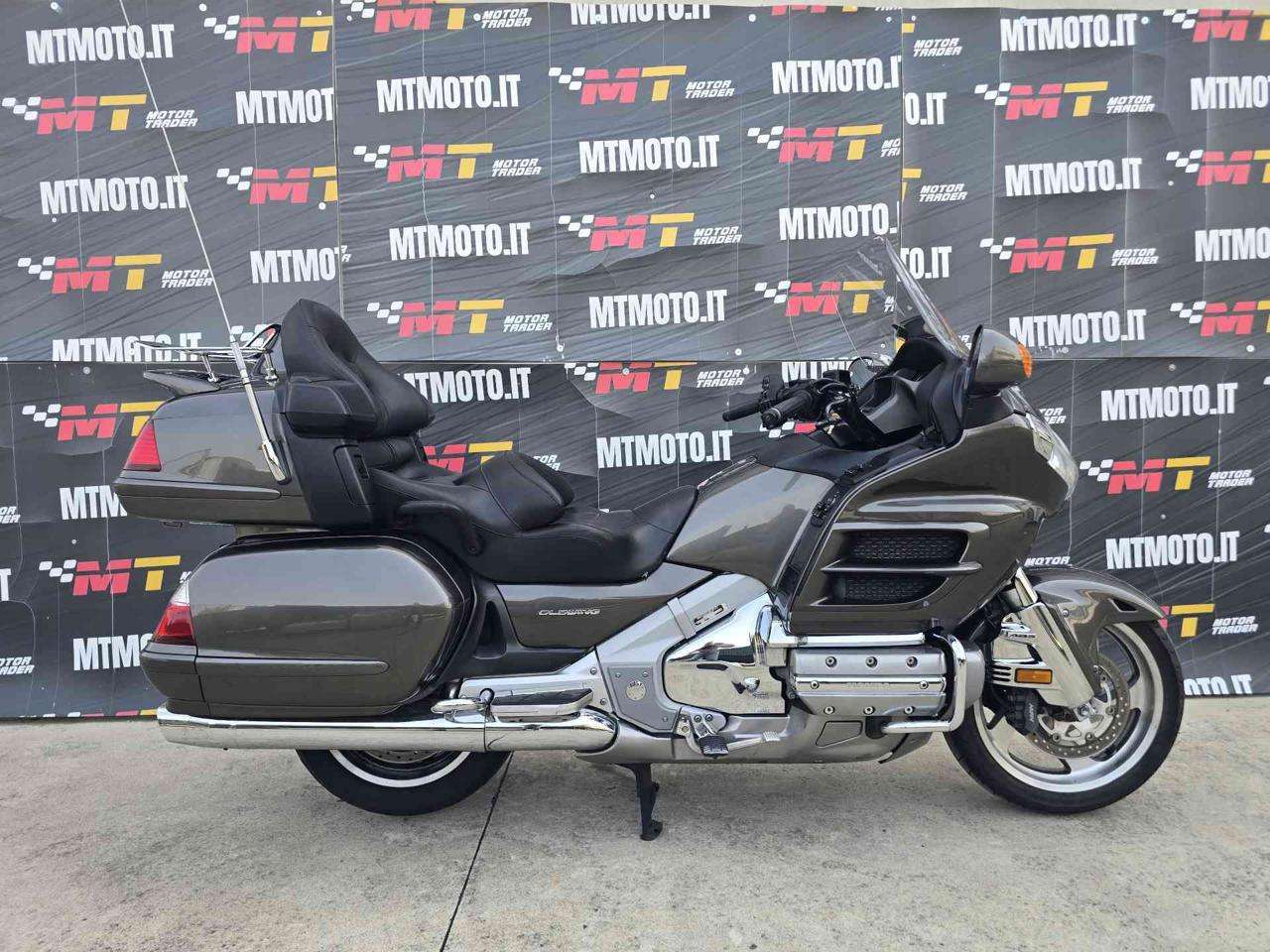 Honda GL 1800 Airbag Video 360