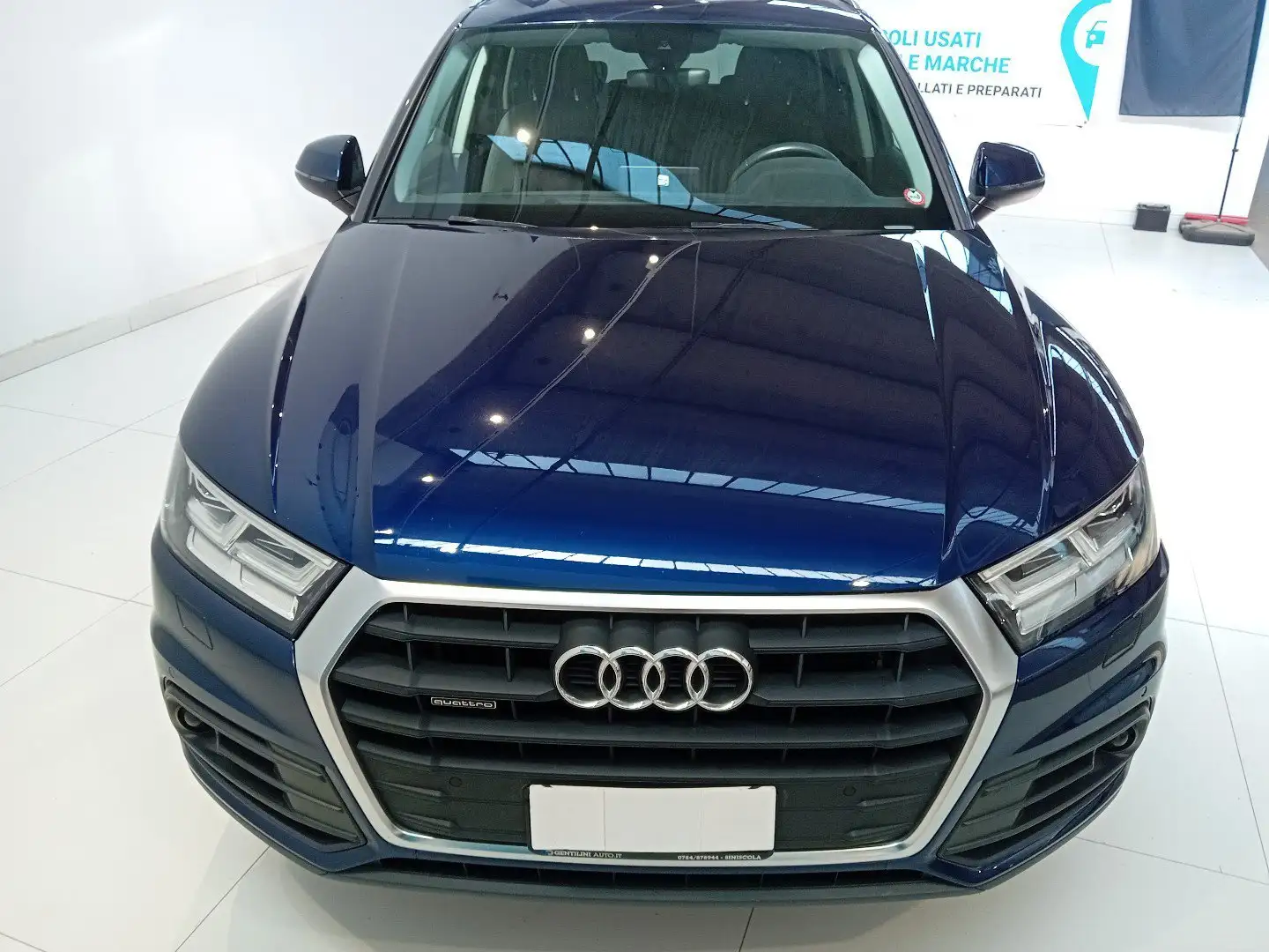Audi Q5 40 TDI quattro S tronic Business Blau - 2