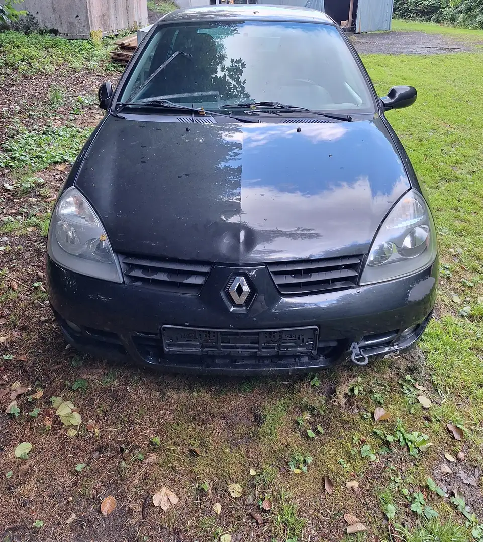 Renault Clio 1.2 16V Campus - 2