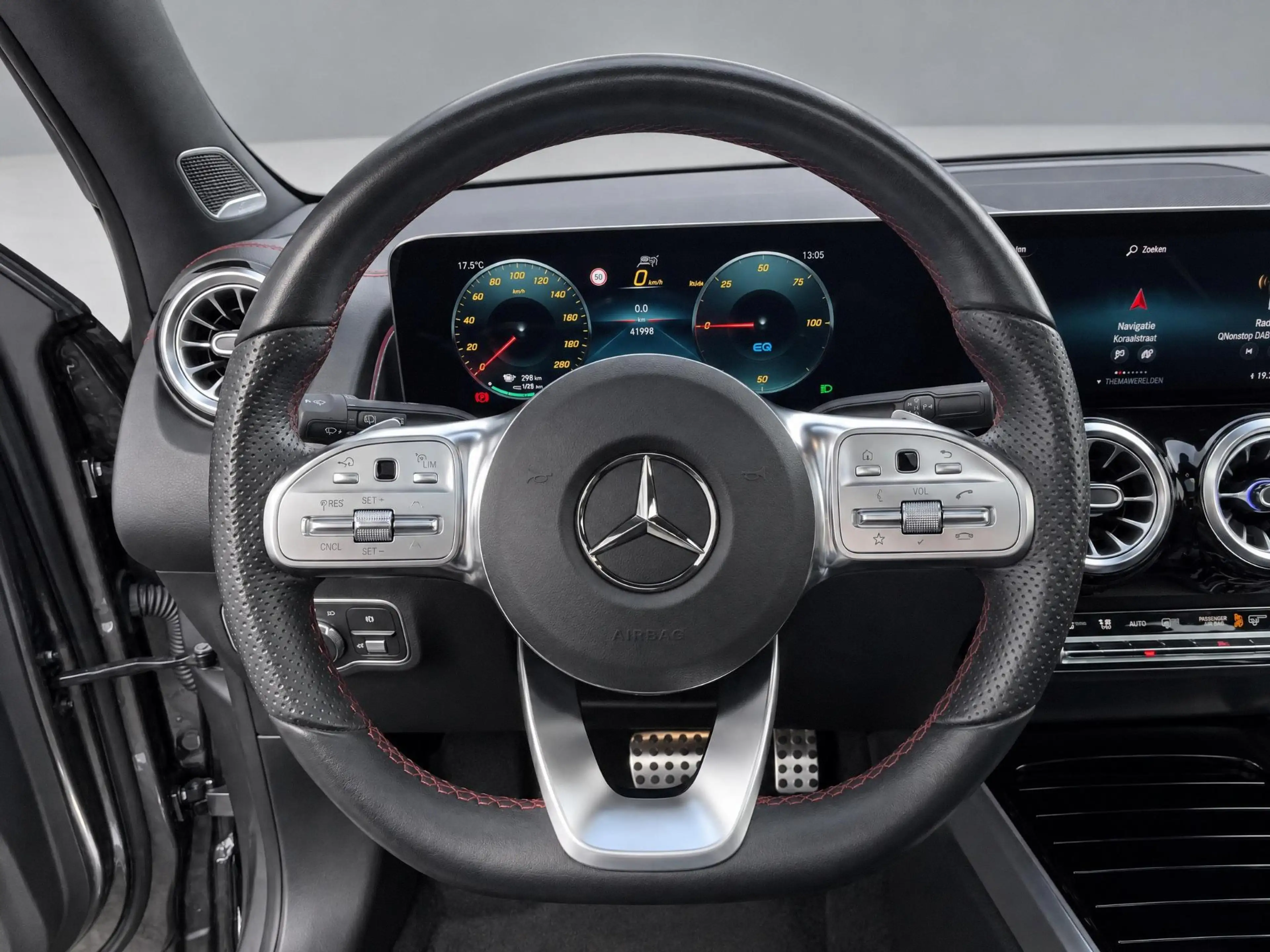 Mercedes-Benz EQB 350 4MATIC AMG Line 7p. 71 kWh — photo 9