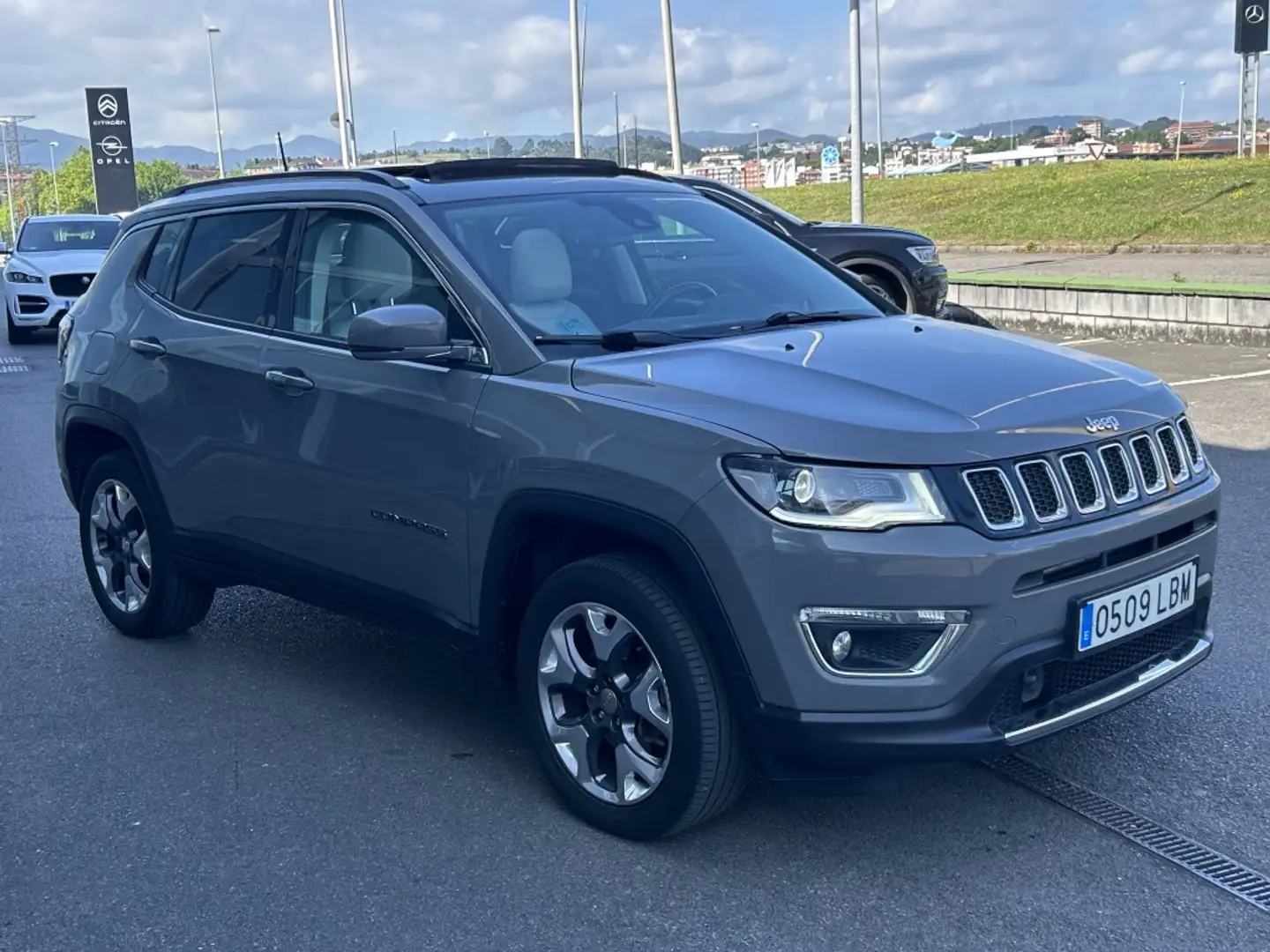 Jeep Compass 2.0 Mjt Limited 4x4 AD Aut. 125kW Gris - 2