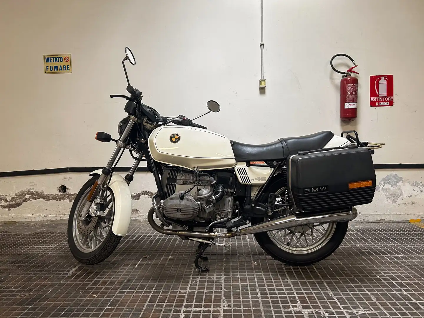 BMW R 45 Wit - 2