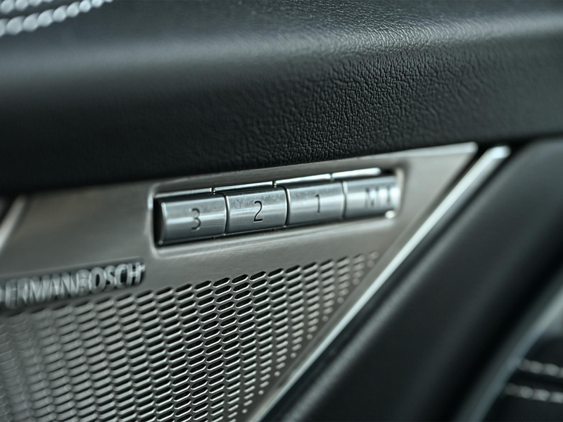 Jaguar F-Pace 2.0 P400e PHEV R-Dynamic SE | Panoramadak | 14-Weg — photo 7