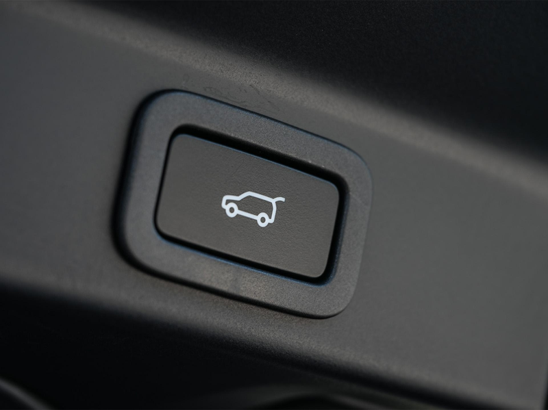Jaguar F-Pace 2.0 P400e PHEV R-Dynamic SE | Panoramadak | 14-Weg — photo 34