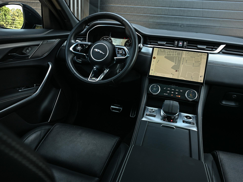 Jaguar F-Pace 2.0 P400e PHEV R-Dynamic SE | Panoramadak | 14-Weg — photo 11