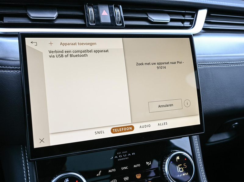 Jaguar F-Pace 2.0 P400e PHEV R-Dynamic SE | Panoramadak | 14-Weg — photo 24
