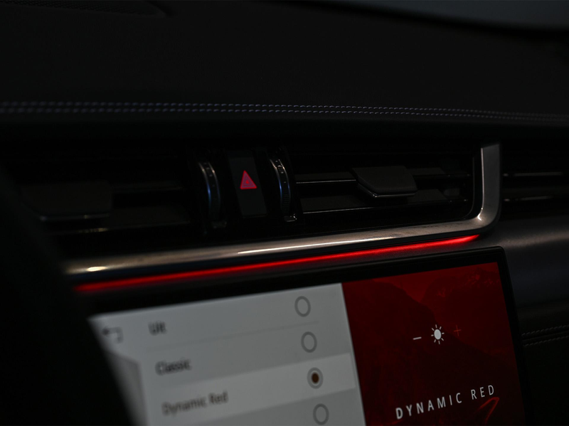 Jaguar F-Pace 2.0 P400e PHEV R-Dynamic SE | Panoramadak | 14-Weg — photo 28