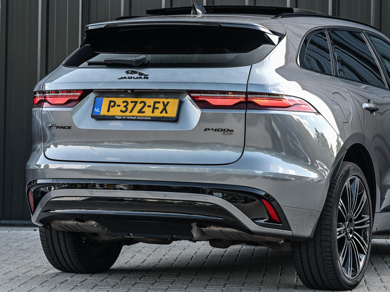 Jaguar F-Pace 2.0 P400e PHEV R-Dynamic SE | Panoramadak | 14-Weg — photo 32