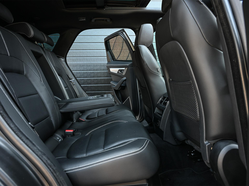 Jaguar F-Pace 2.0 P400e PHEV R-Dynamic SE | Panoramadak | 14-Weg — photo 31