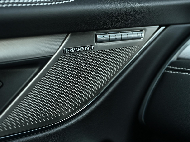 Jaguar F-Pace 2.0 P400e PHEV R-Dynamic SE | Panoramadak | 14-Weg — photo 2