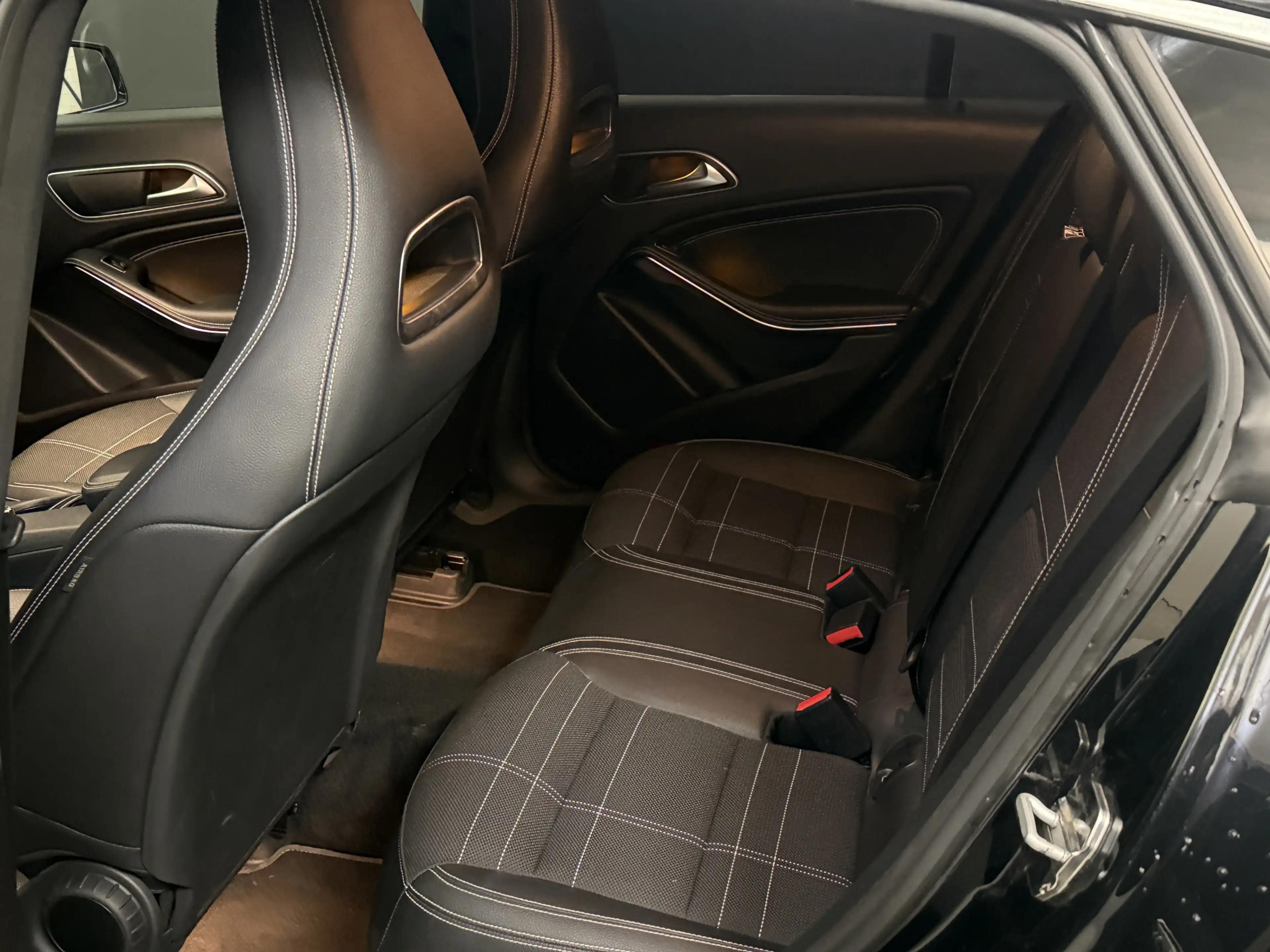 Mercedes-Benz CLA 180 Shooting Brake AMG-Line *Barotelli*Automaat*Super — photo 13