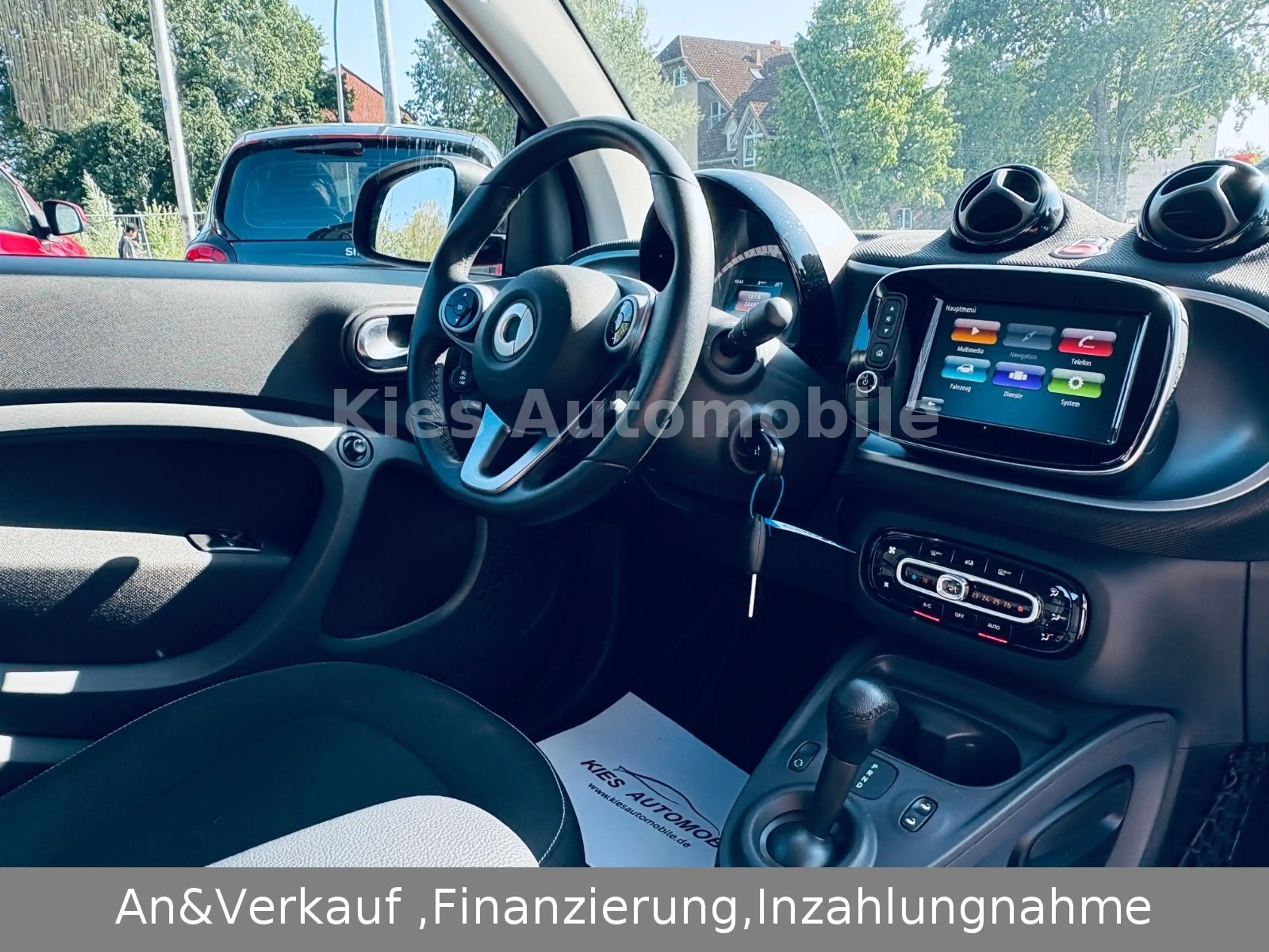 smart forTwo Cabrio Passion 90Ps AUTOM/NAVI/KAM/SITZH — photo 12