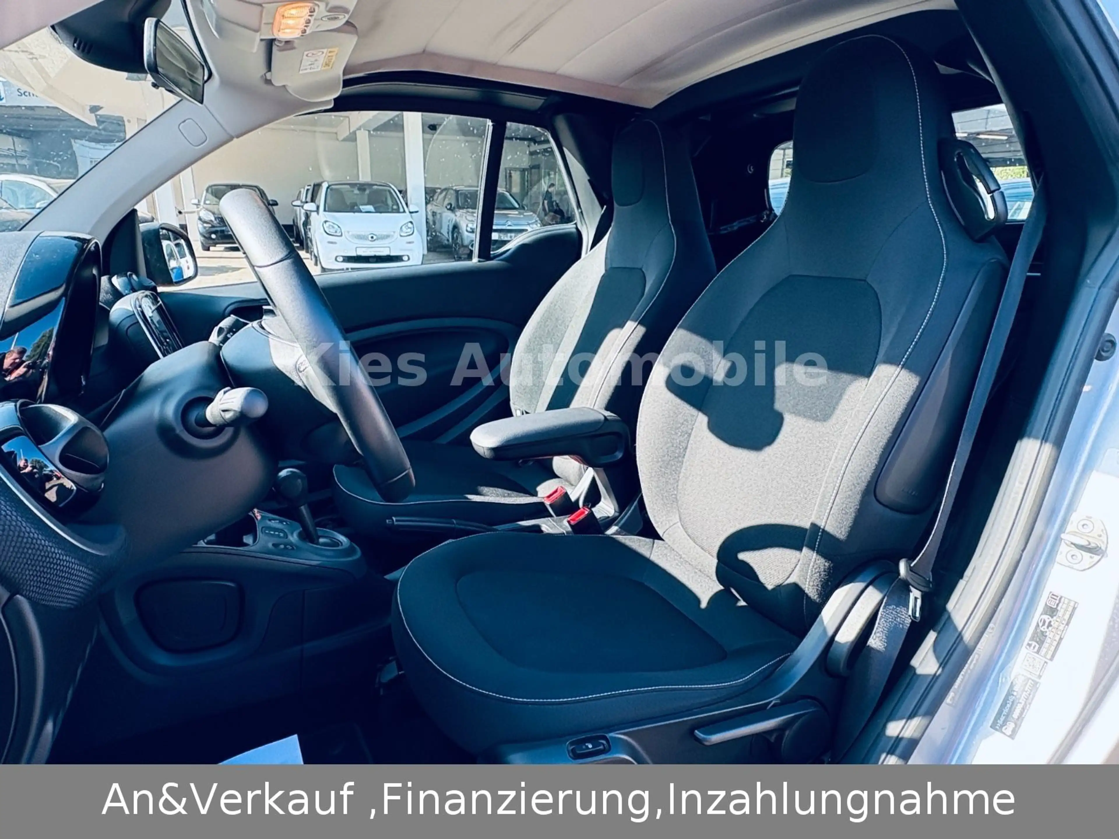 smart forTwo Cabrio Passion 90Ps AUTOM/NAVI/KAM/SITZH — photo 14