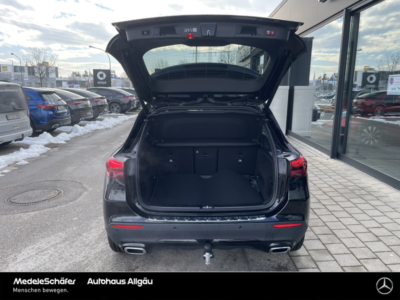 Mercedes-Benz GLA 200 GLA 200 Progressive Night AHK KeylGo Multib Pano — photo 11