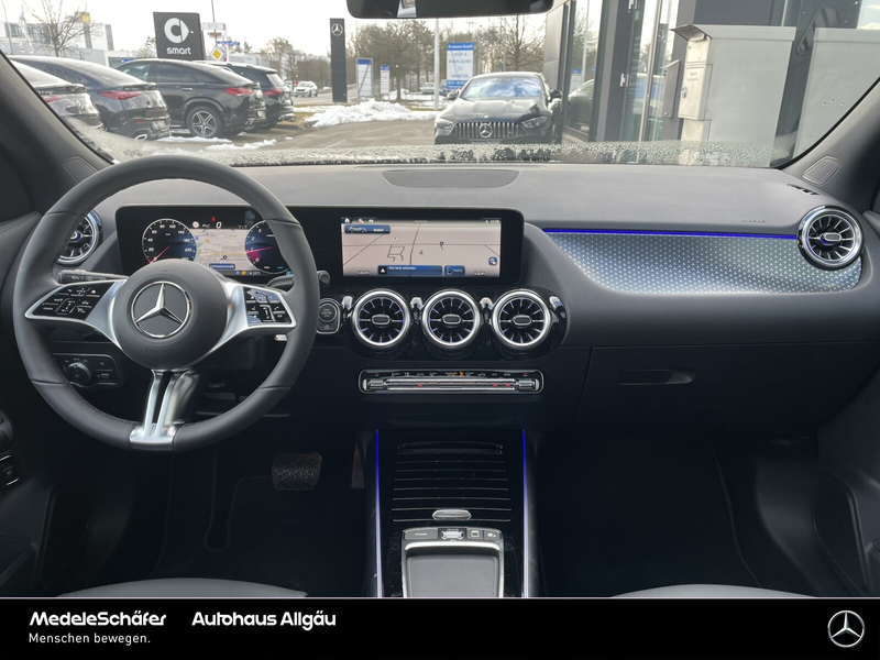 Mercedes-Benz GLA 200 GLA 200 Progressive Night AHK KeylGo Multib Pano — photo 3