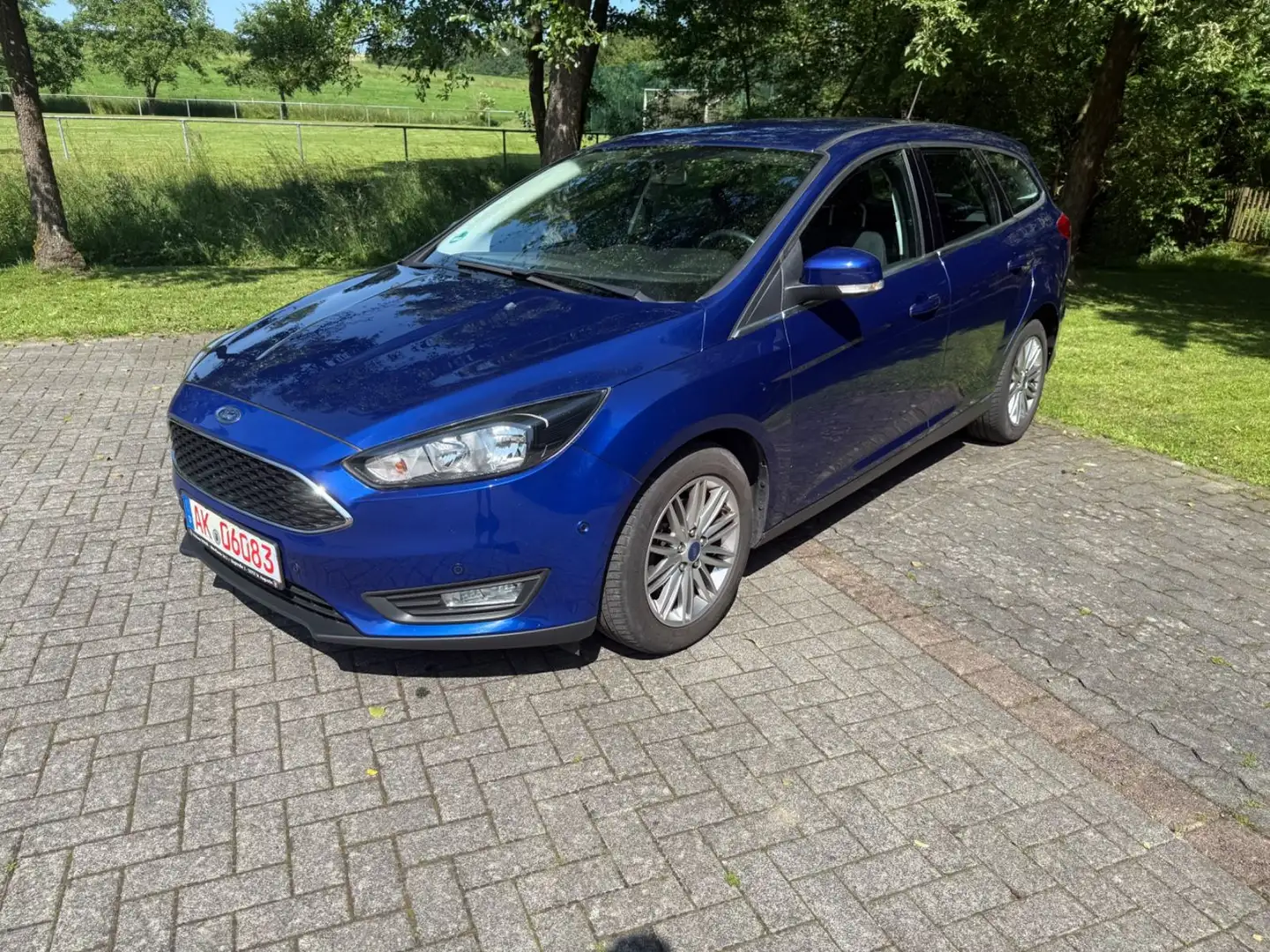 Ford Focus 1.0 Navi PDC SHZ Zahnriemen Neu Bleu - 1