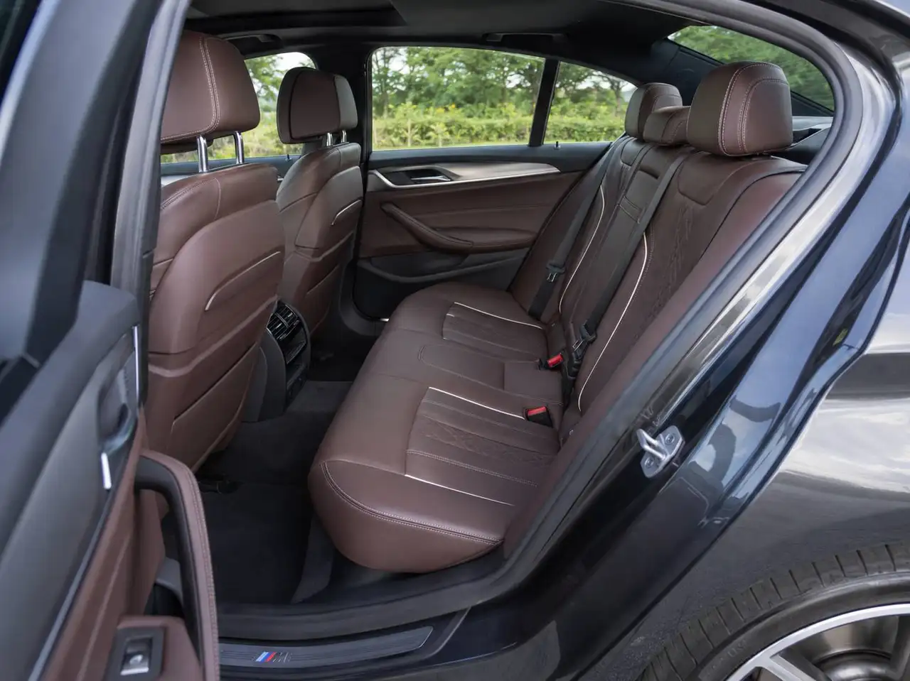 BMW 5 Series fotografie BMW 5 Series