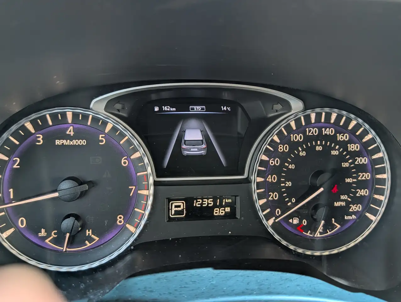 Infiniti QX60 снимка Infiniti QX60