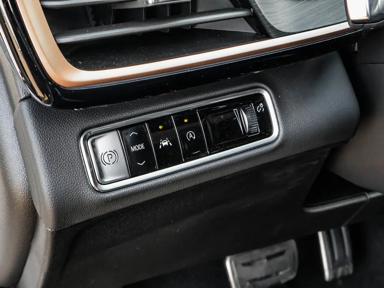 Buick Envision photo Buick Envision