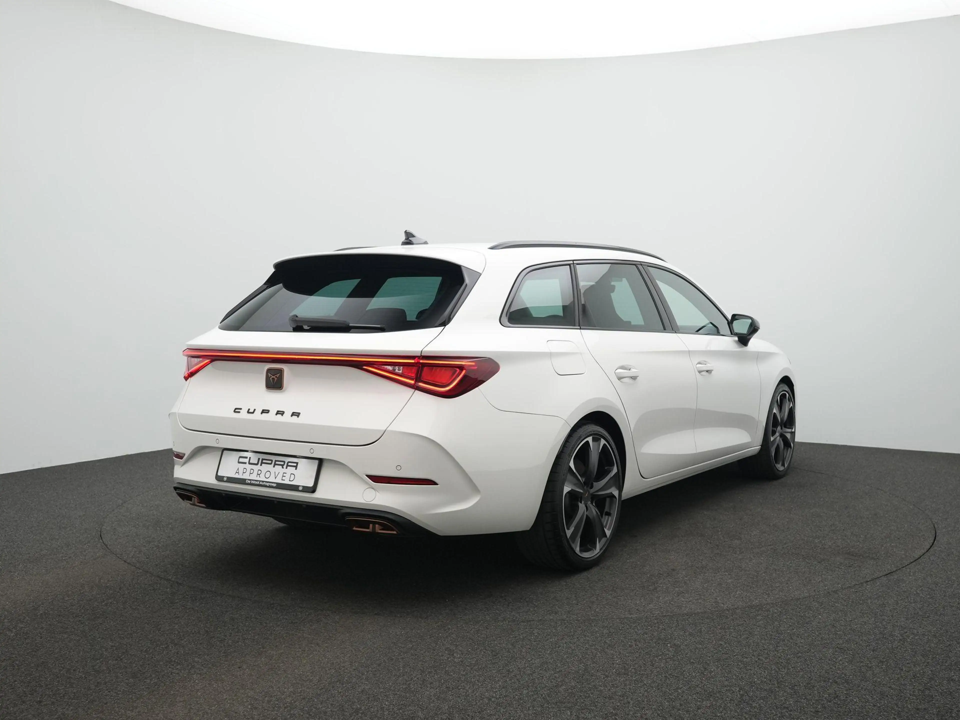 CUPRA Leon Sportstourer 1.4 e-Hybrid 245pk VZ Business | SOH — photo 5