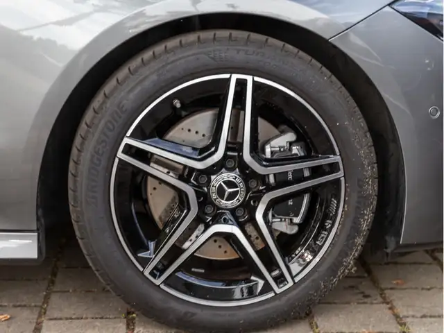 Mercedes-Benz CLA view 7
