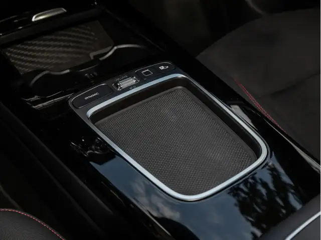 Mercedes-Benz CLA view 17