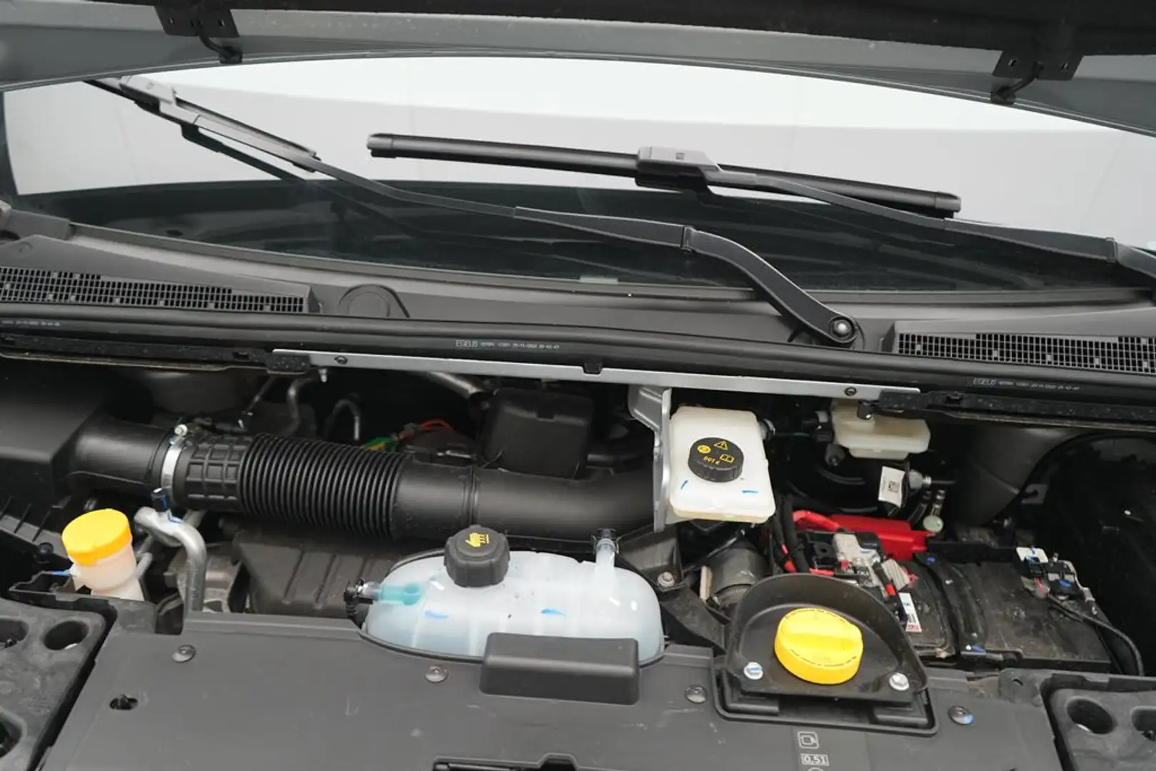 Renault Trafic Camper Grau - 2
