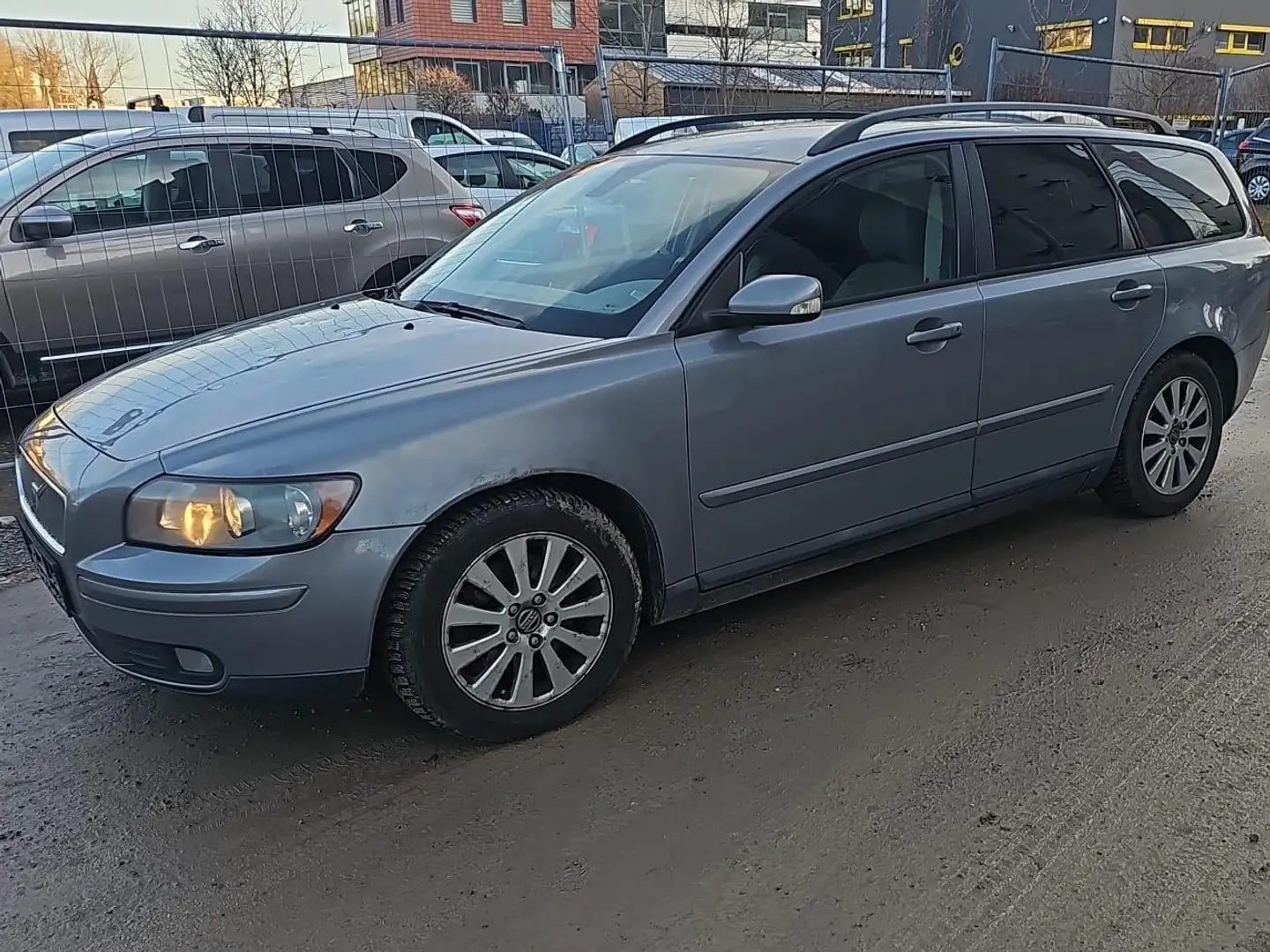 Volvo V50 2.0 D Momentum Grau - 2