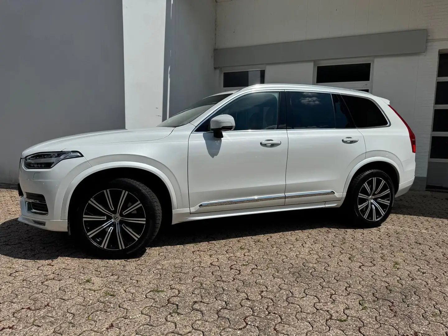 Volvo XC90 B5 Inscription AWD LED H&K 7 Sitze Memory Weiß - 2