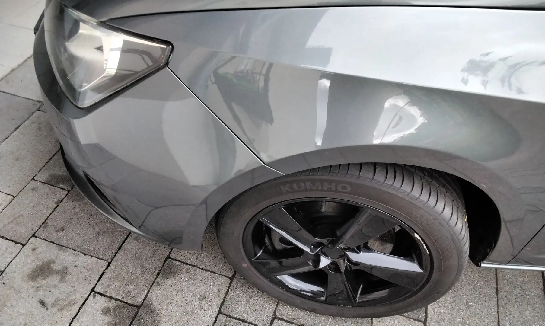 SEAT Ibiza Stylance / Style Grau - 2