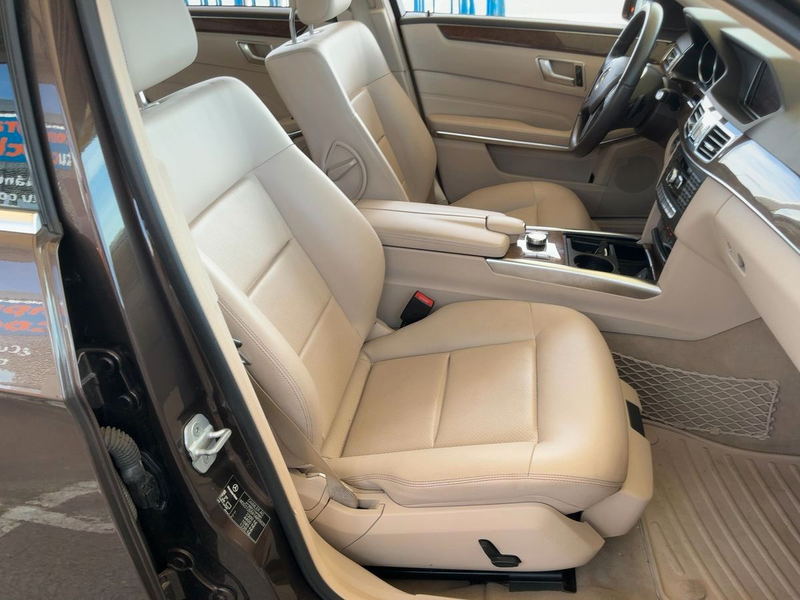 Mercedes-Benz E 350 AirMatic*Elegance*Distro+*TotwASS*Keyless* — photo 4