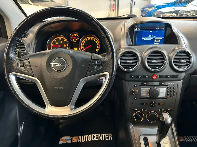 Opel Antara view 12