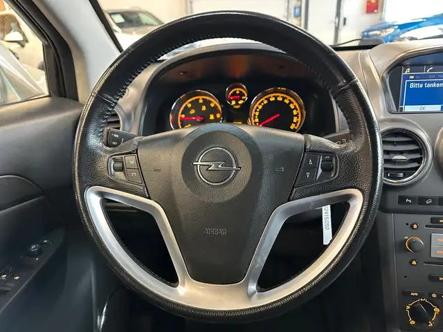 Opel Antara view 9