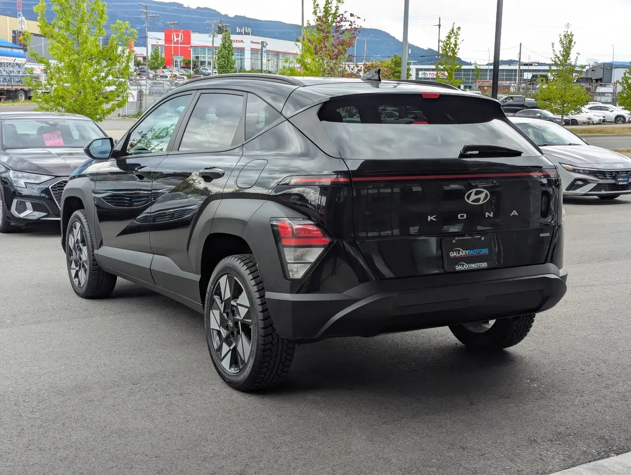 Hyundai KONA снимка Hyundai KONA