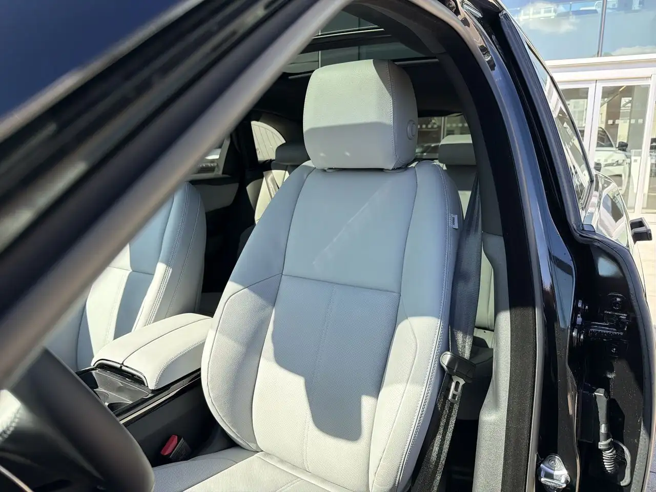 Land Rover Range Rover Velar снимка Land Rover Range Rover Velar