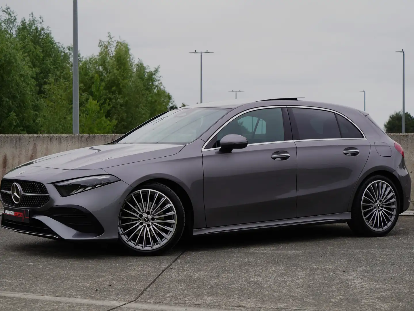 Mercedes-Benz A 180 NIEUW MODEL | 1ste Eigenaar | PANO Grau - 2