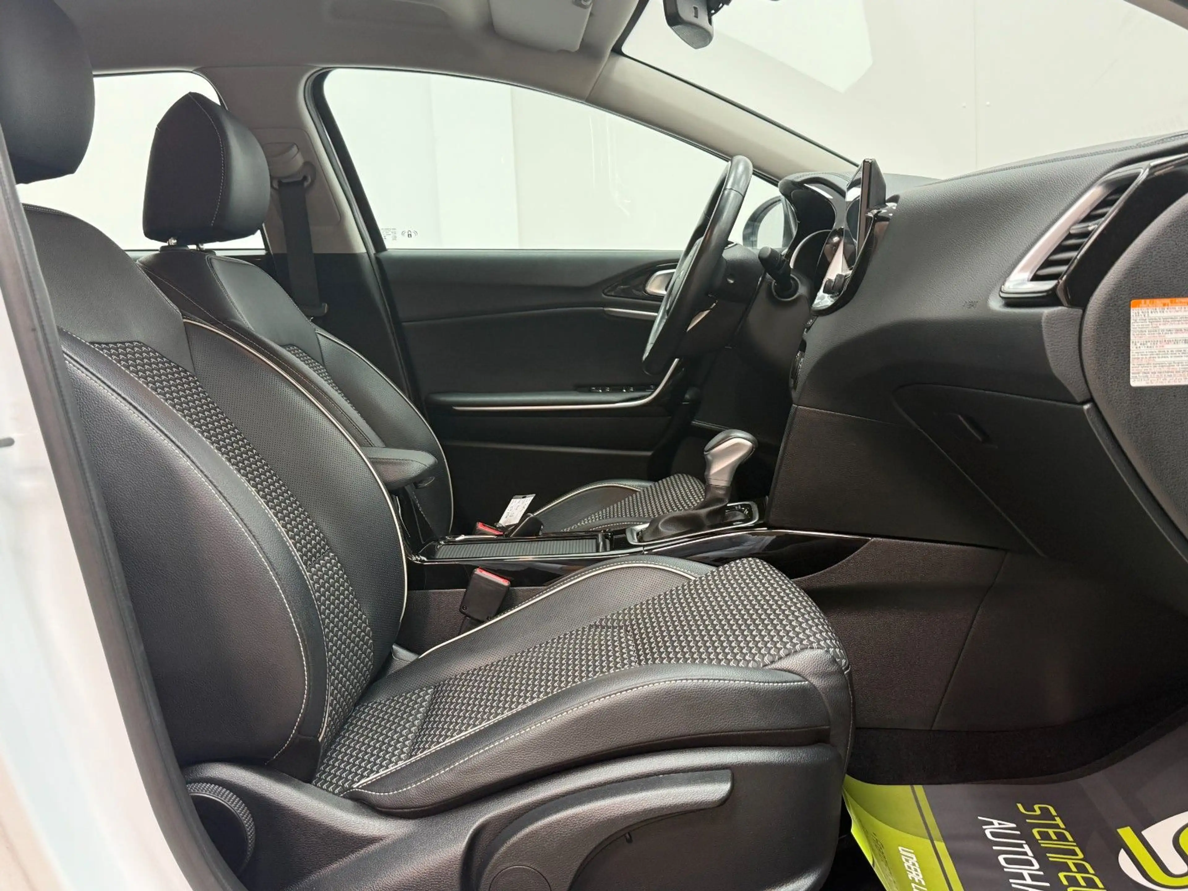 Kia Ceed SW / cee'd SW Ceed Sportswagon Plug-in Hybrid Spirit / SHZ — photo 12