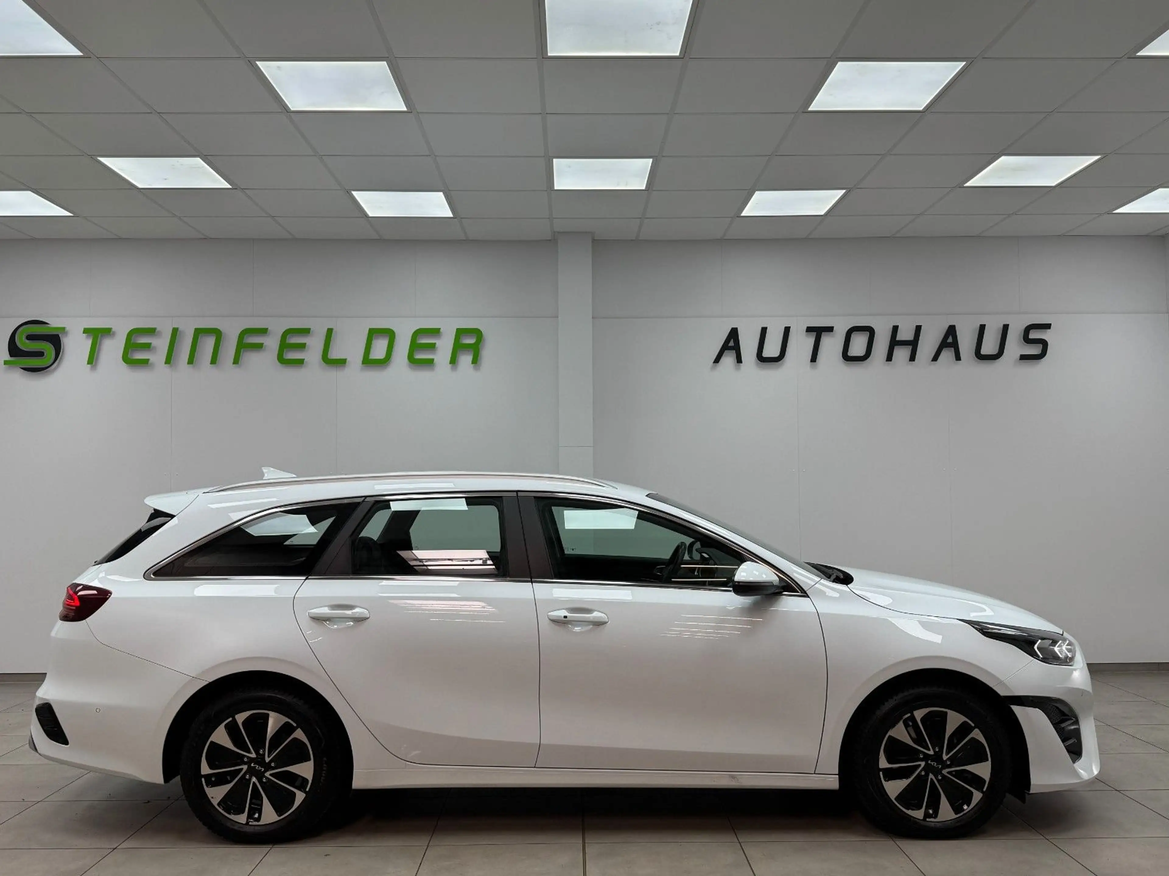Kia Ceed SW / cee'd SW Ceed Sportswagon Plug-in Hybrid Spirit / SHZ — photo 8