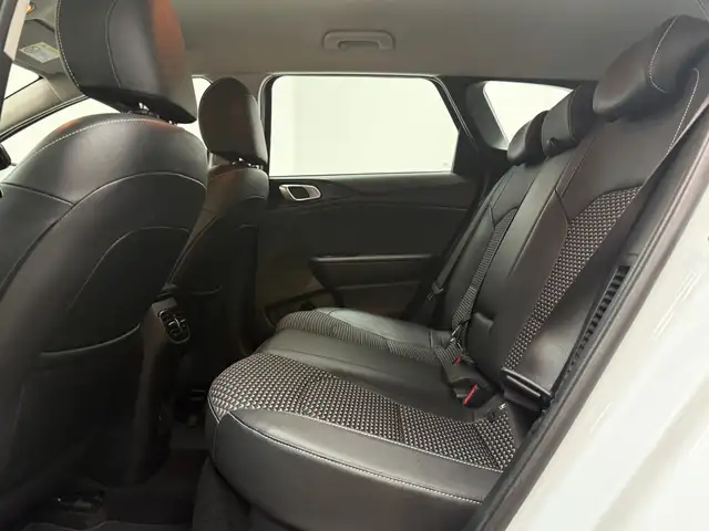 Kia Ceed view 13