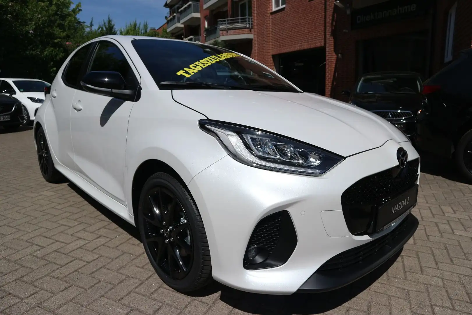 Mazda 2 Hybrid 1.5 VVT-i 116 e-CVT  HOMURA Blanco - 2