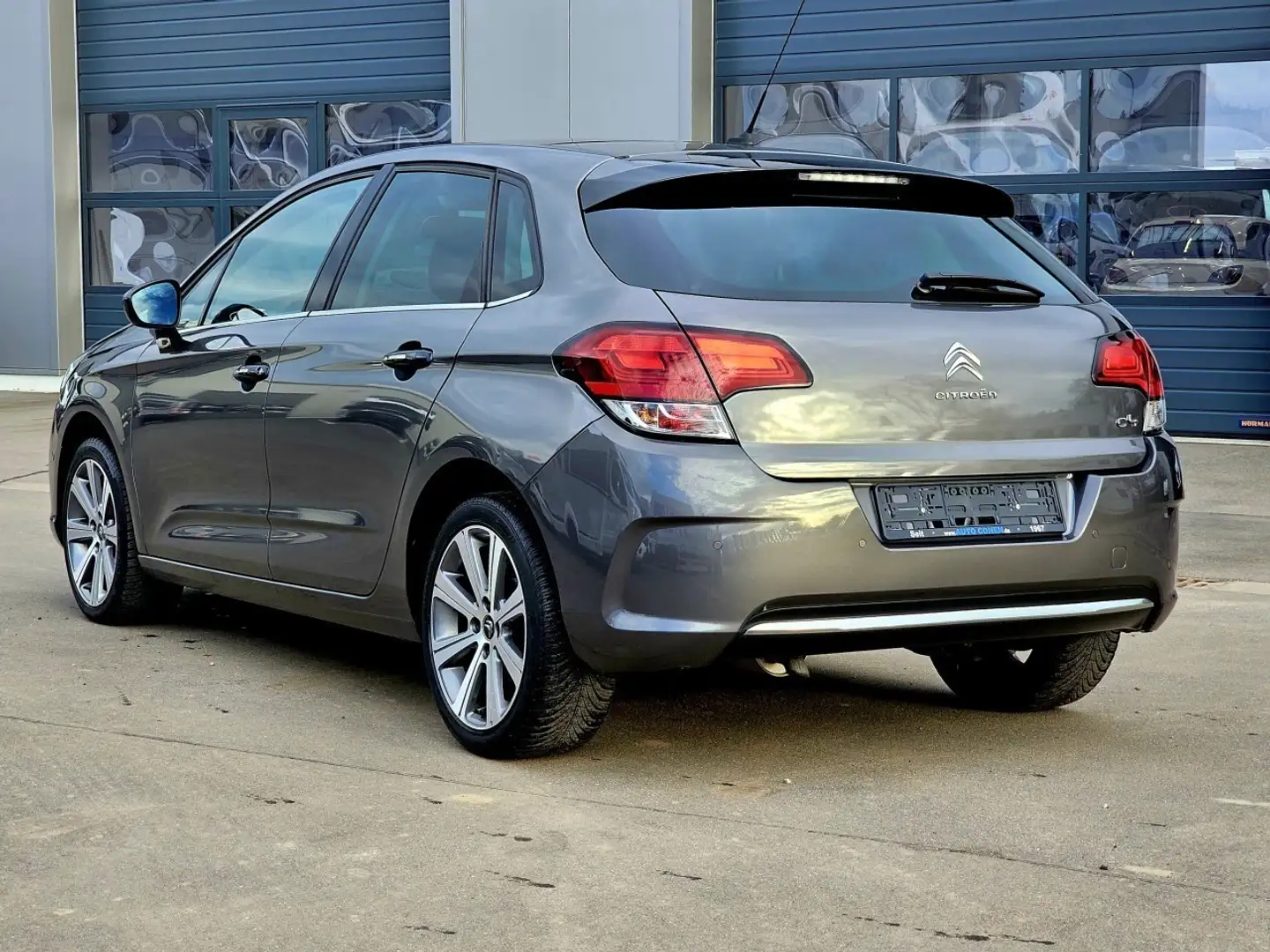 Citroen C4 PureTech 130 S&S EAT6 Shine Pano NAV Leder Grau - 2