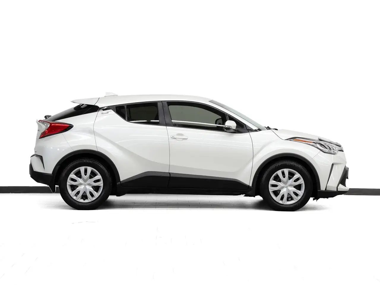 Toyota C-HR снимка Toyota C-HR