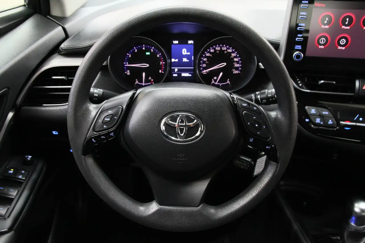 Toyota C-HR снимка Toyota C-HR