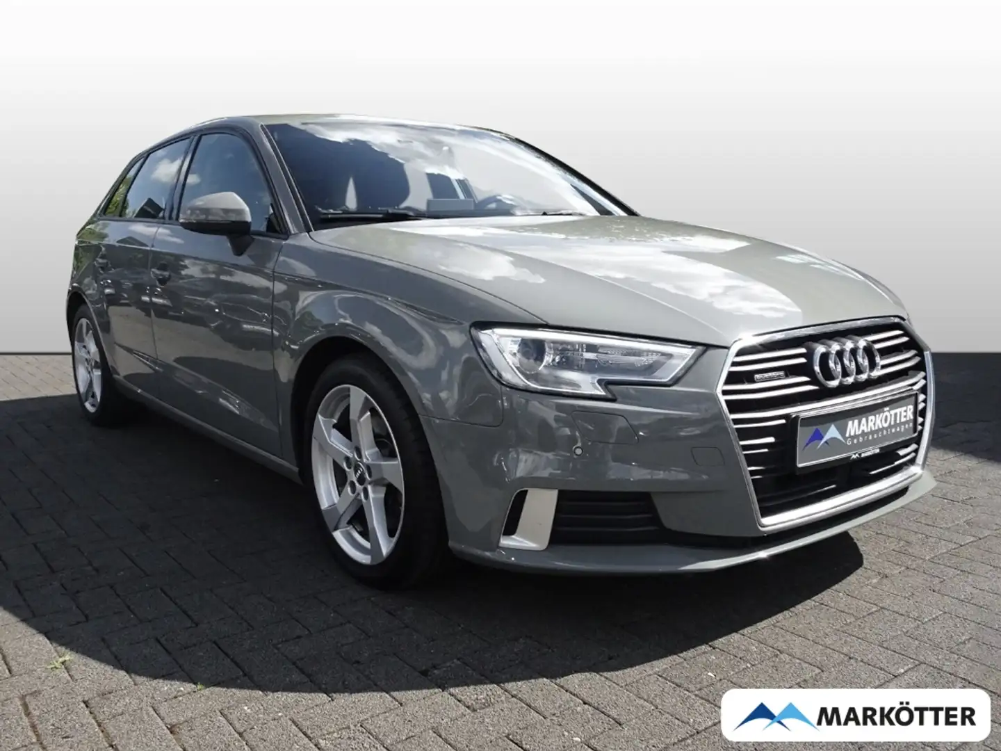 Audi A3 Sportback 40 TDI quattro sport AHK/SHZ/Xenon Gris - 2