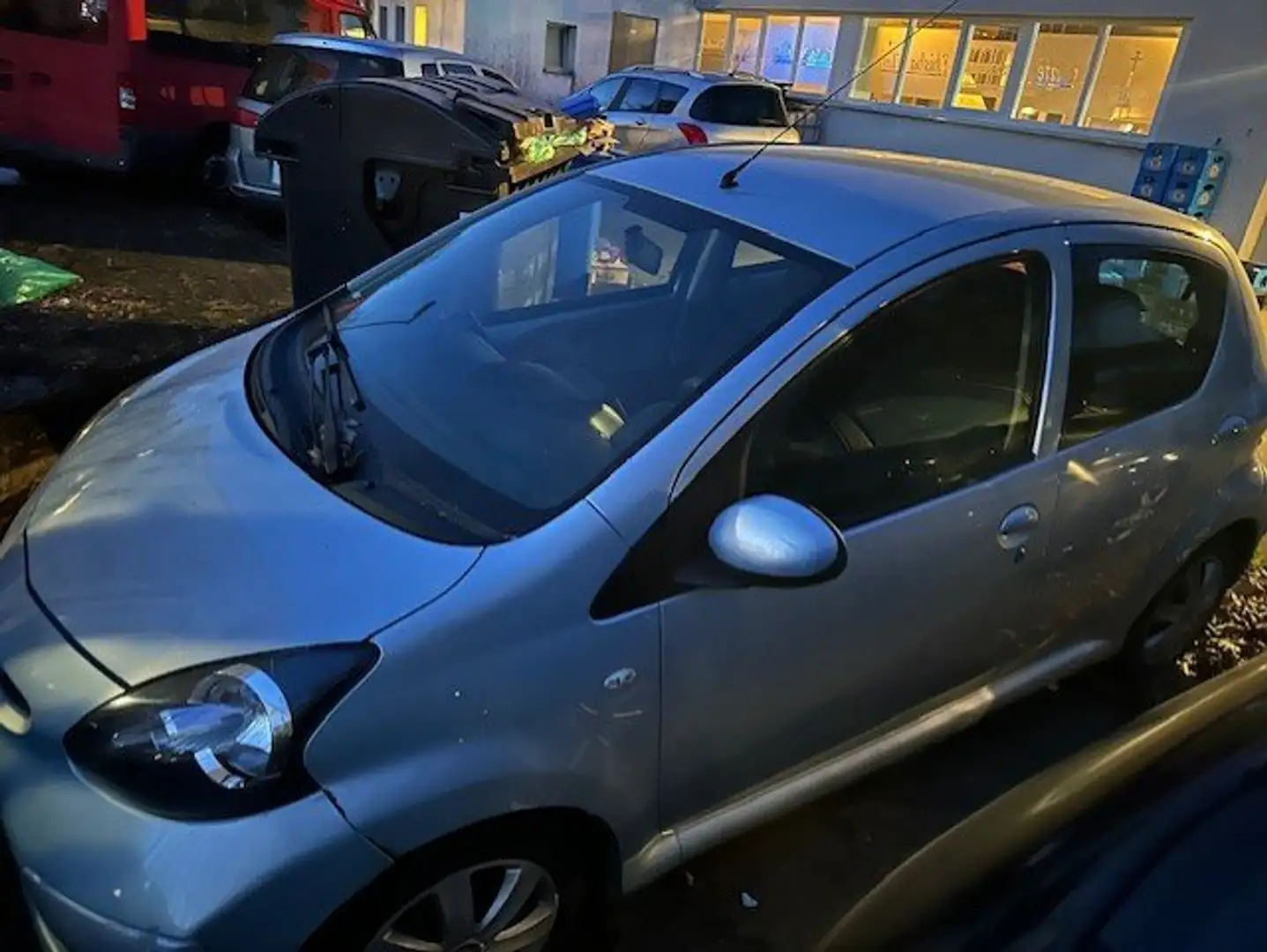 Toyota Aygo Cool Modrá - 2